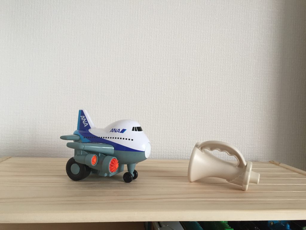飛行機　おもちゃ