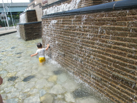 兵庫県　水遊び
